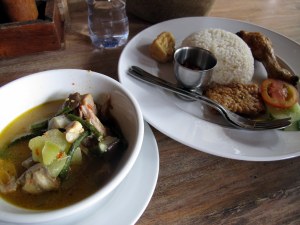 ayam goreng with lodeh