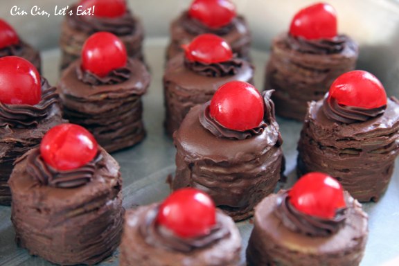 tea party 2013_crepe cake 3